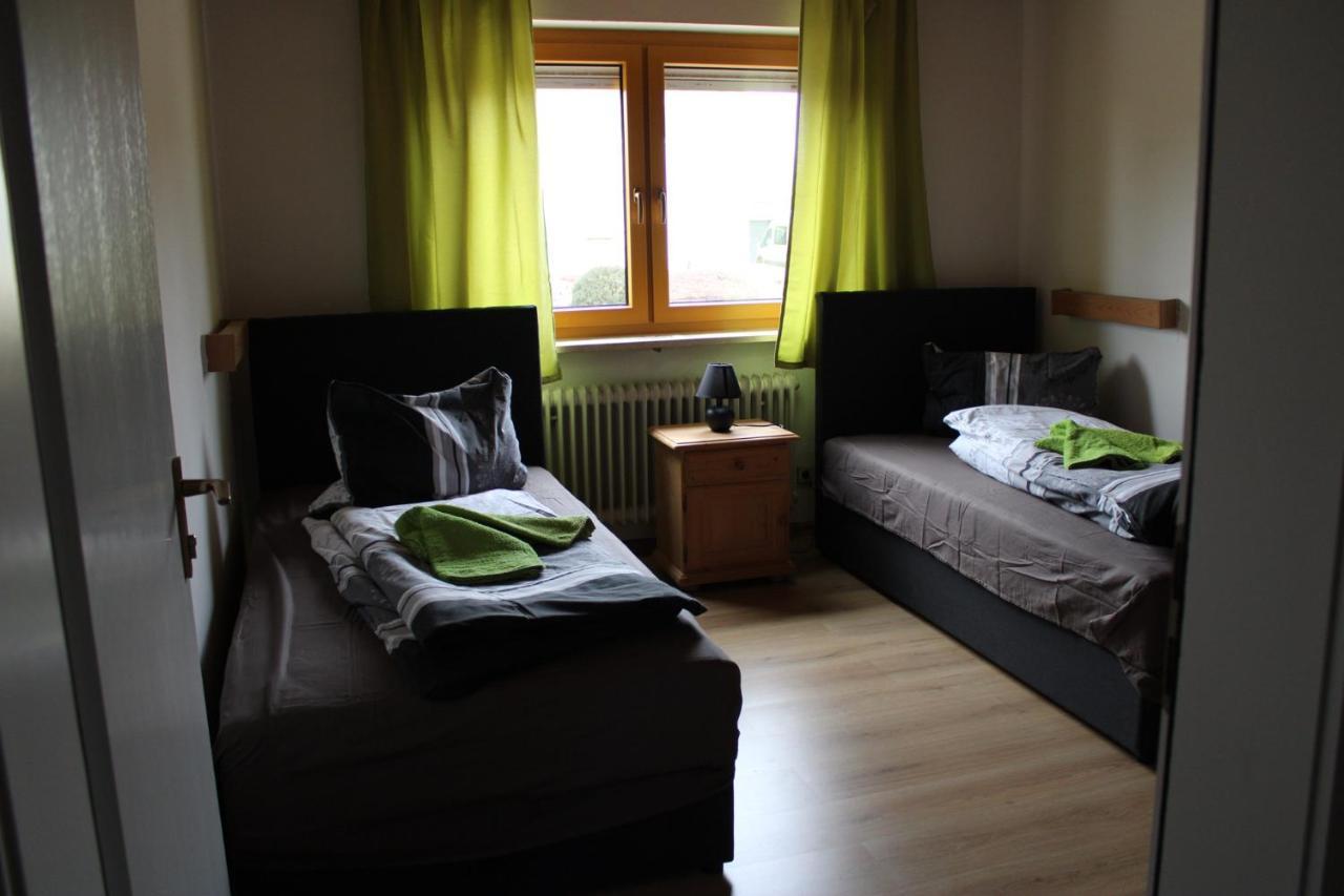 Hotel Garni Austermayer 트라운로이트 외부 사진